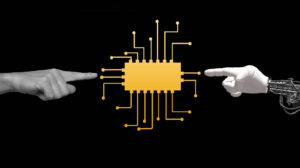 Symbolbild KI: in der Mitte ein Schaltkreis, links und rechts nähert sich jeweils eine Hand mit ausgestrecktem Zeigefinger